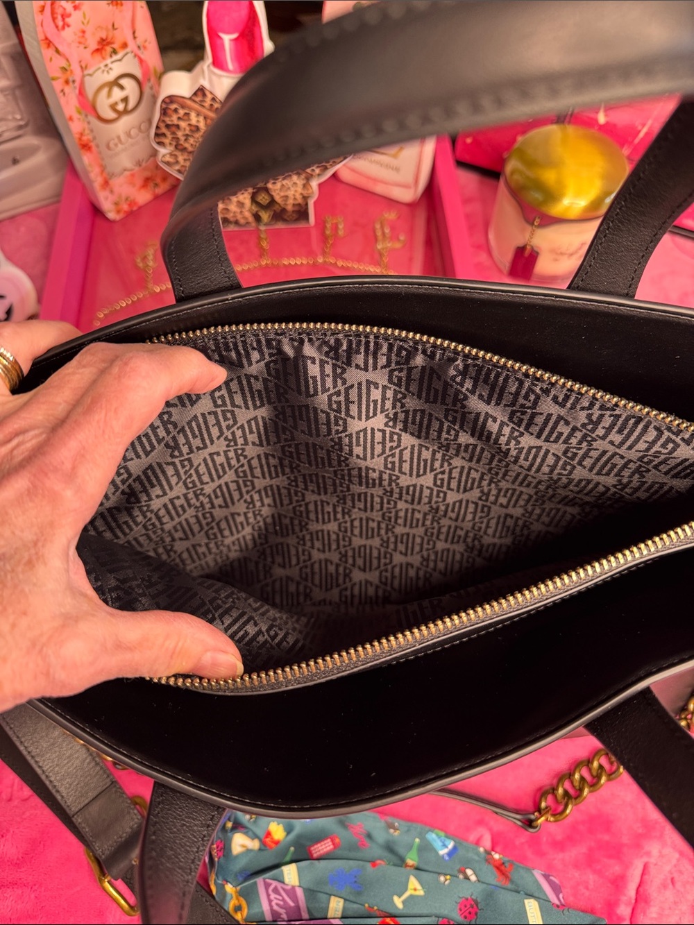 Kurt Geiger "The Sloane" large 3-way Black Tote NWT 13.5"L x 10.5"H x 5"D - Picture 10 of 17